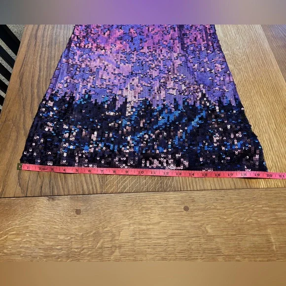 EXPRESS Sequin Mini Dress - Picture 3 of 10